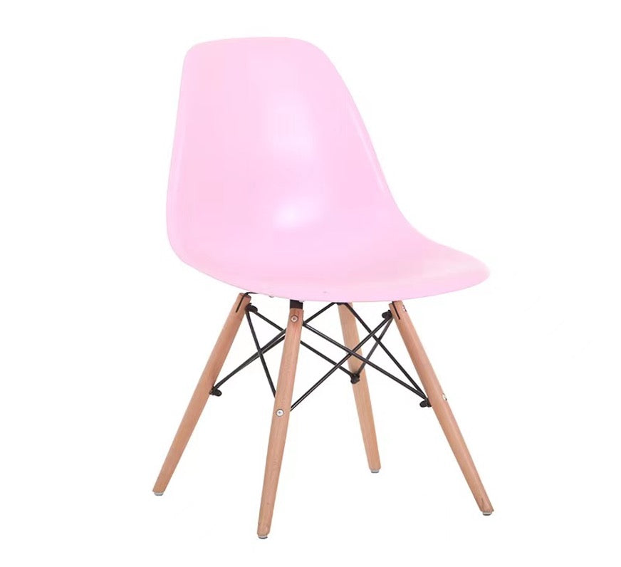 SET DE 4 SILLAS EAMES MINIMALISTAS COLOR ROSA (SALDOS)